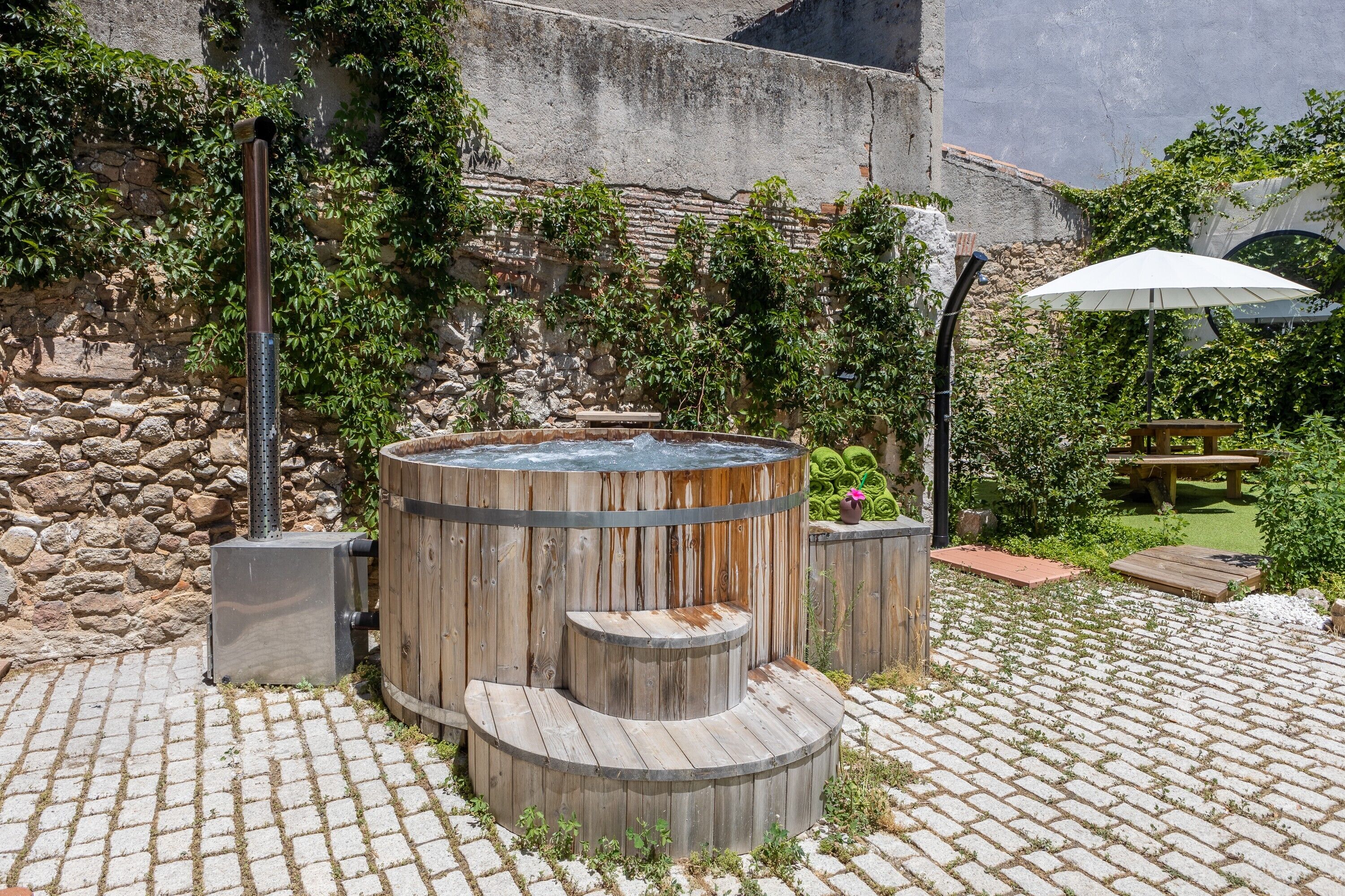 Bañera de hidromasaje exterior