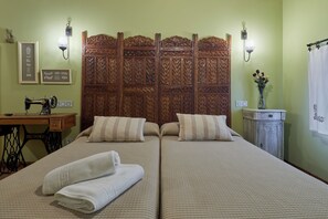 4 bedrooms, free WiFi, bed sheets