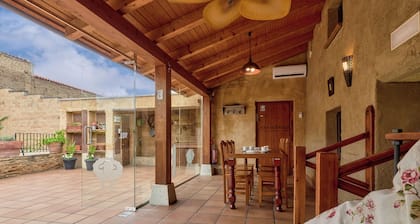 Casa rural 'Casa Vega Del Esla' con piscina privada, Wi-Fi y aire acondicionado