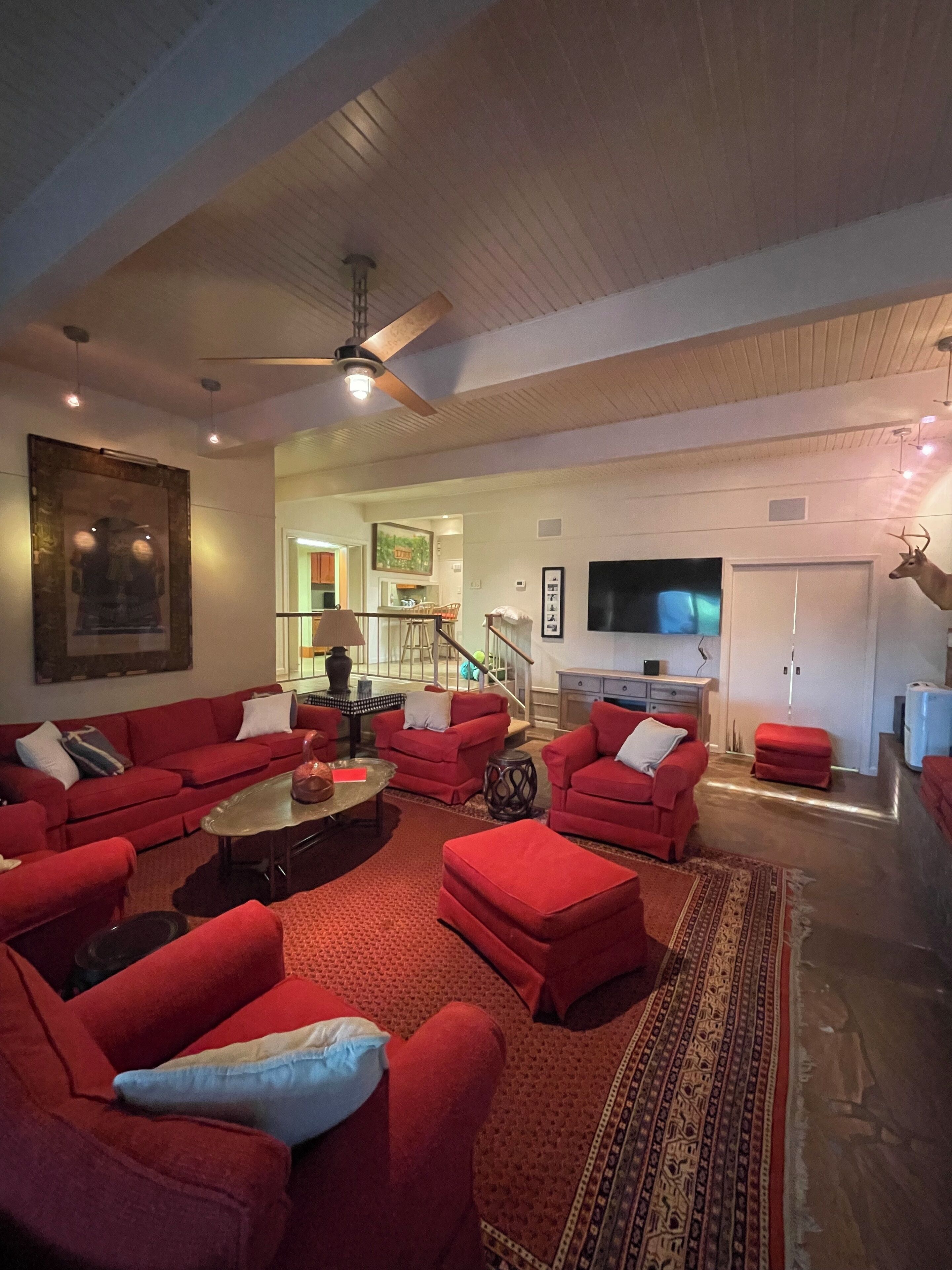 智能电视、壁炉