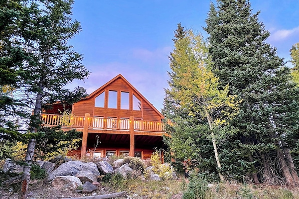 An amazing home perched at the top of Placer Valley, offering unmatched views!