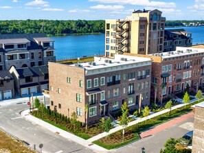 Exterior - Luxe New Construction with River View, Pool Table (Savannah)