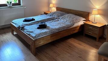 2 habitaciones y ropa de cama