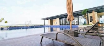 Arev Seaview at Pollux Meisterstadt Batam