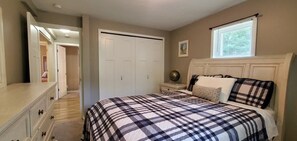 3 habitaciones, tabla de planchar con plancha, wifi y ropa de cama