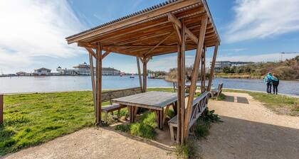 Apartment 'Les Hauts Du Lac' with Lake View and Wi-Fi