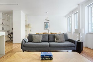 Télévision, chaîne hi-fi