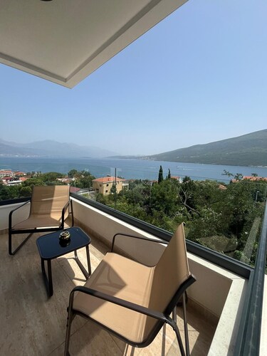 Luxurious apartment with sea view in the Bay of Kotor