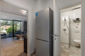 Dusj, hårføner og håndklær