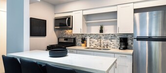 Montrose Delicate Studio! Medical Center 16 ⭐️⭐️⭐️⭐️⭐️