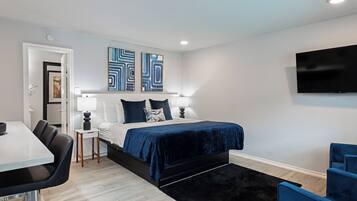 Bureau, fer et planche Ă repasser, lit parapluie, Wi-Fi gratuit