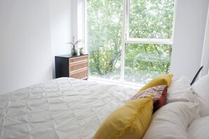 2 bedrooms, WiFi, bed sheets, wheelchair access