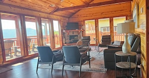 Smart TV, fireplace - Fabulous Mountain views,4-bedroom cabin, Indoor Heated Pool, Hot Tub, Media Room (Sevierville)
