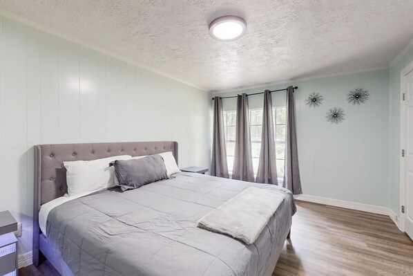 3 chambres, accès à Internet, literie fournie