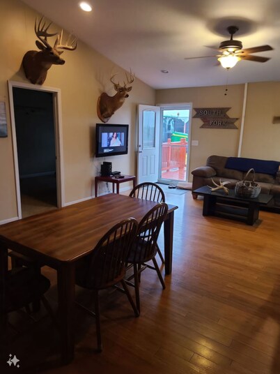 Charming 3-bedroom building with WiFi, AC in enjoyable West Point