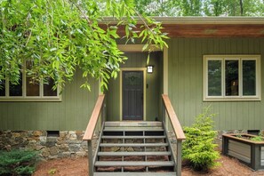 Exterior - Hidden Valley Cottage (Pisgah Forest)