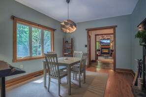 Dining - Hidden Valley Cottage (Pisgah Forest)