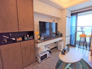 Superior Studio, 1 Double Bed, Ocean View | Living area