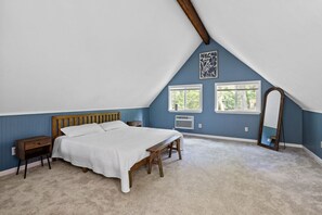 3 chambres, fer et planche à repasser, Wi-Fi, draps fournis