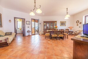 TV - Villetta Michela - Salento Reservation (Posto Rosso)