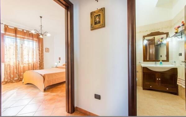 2 chambres, Wi-Fi gratuit, draps fournis