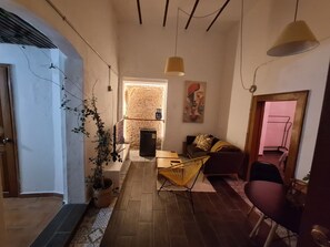 Living area - Apartamento en Casona Colonial en Querétaro, México con Desayuno Continental (Santiago de Querétaro)