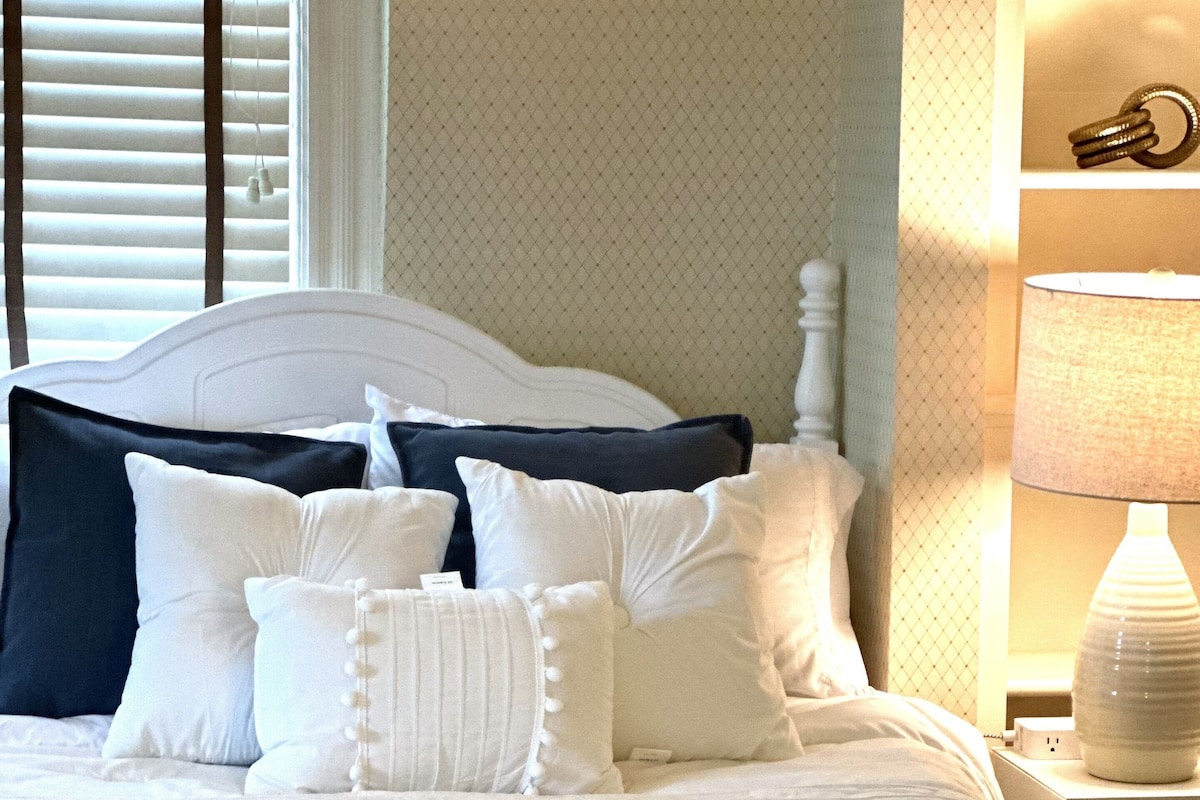 Family Double Room, 1 Bedroom | Egyptian cotton sheets, premium bedding, in-room safe, blackout drapes