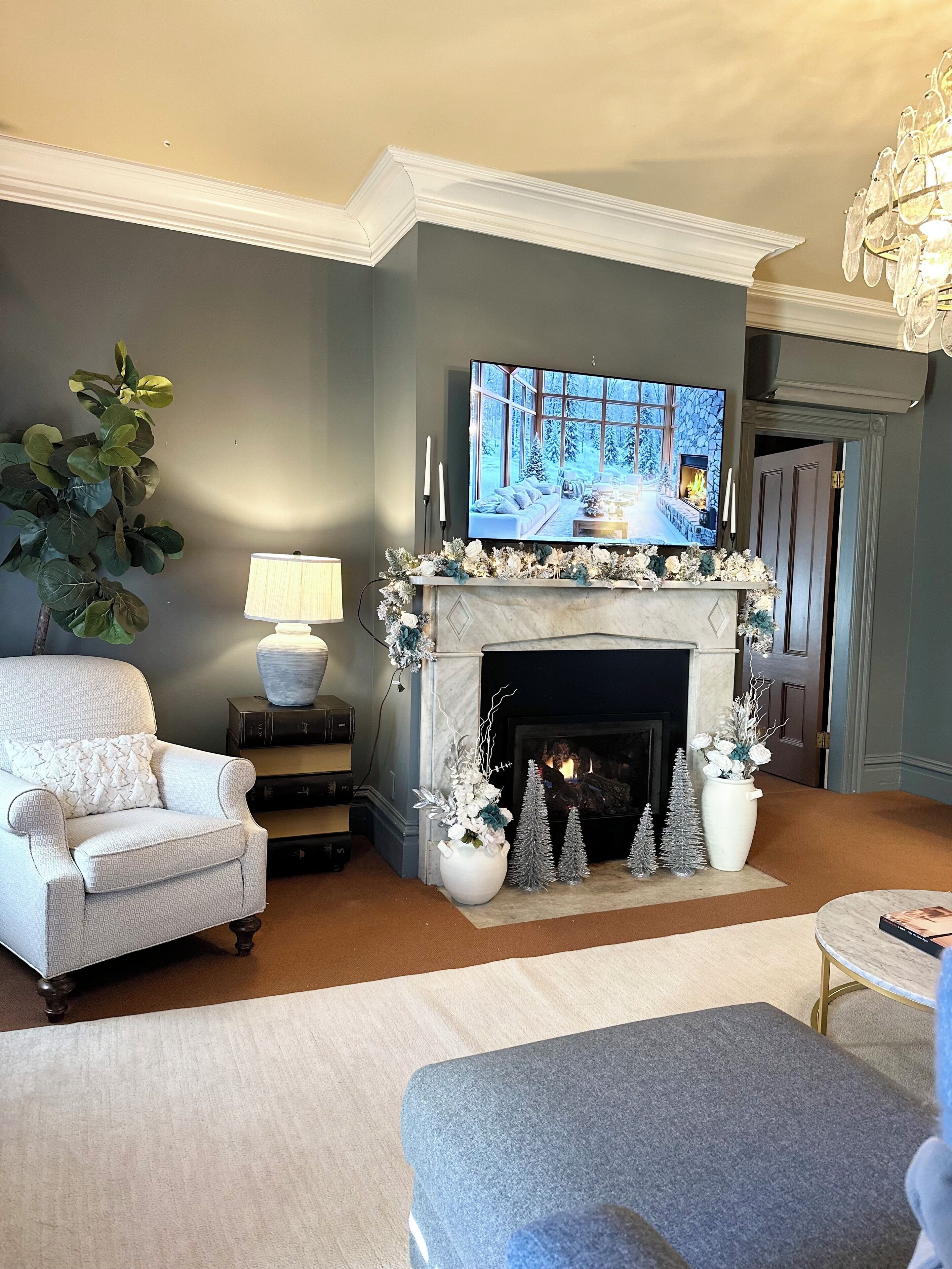 Signature-Apartment, 1 Schlafzimmer, Gartenblick | Wohnzimmer | LED-Fernseher