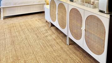 Chambre familiale double, 1 chambre | 2 chambres, coffre-fort, accès au Wi-Fi (inclus), literie fournie