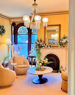 ロビー応接スペース