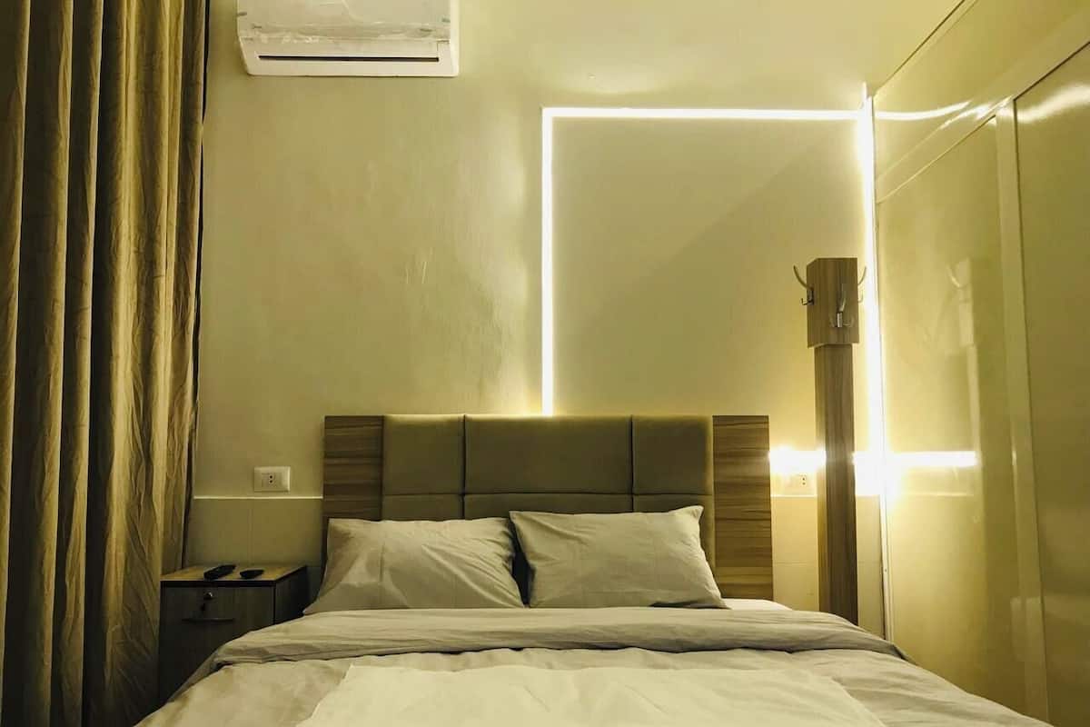 Chambre supérieure avec lits jumeaux | Draps en coton égyptien, literie de qualité, couette en duvet