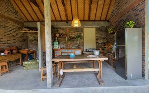 Electric kettle, toaster