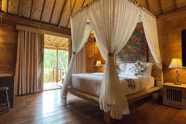 Cabane Deluxe, balcon, vue jardin