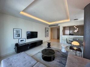 Room - Manzil - 1BR Paramount Tower High Floor (Dubai)