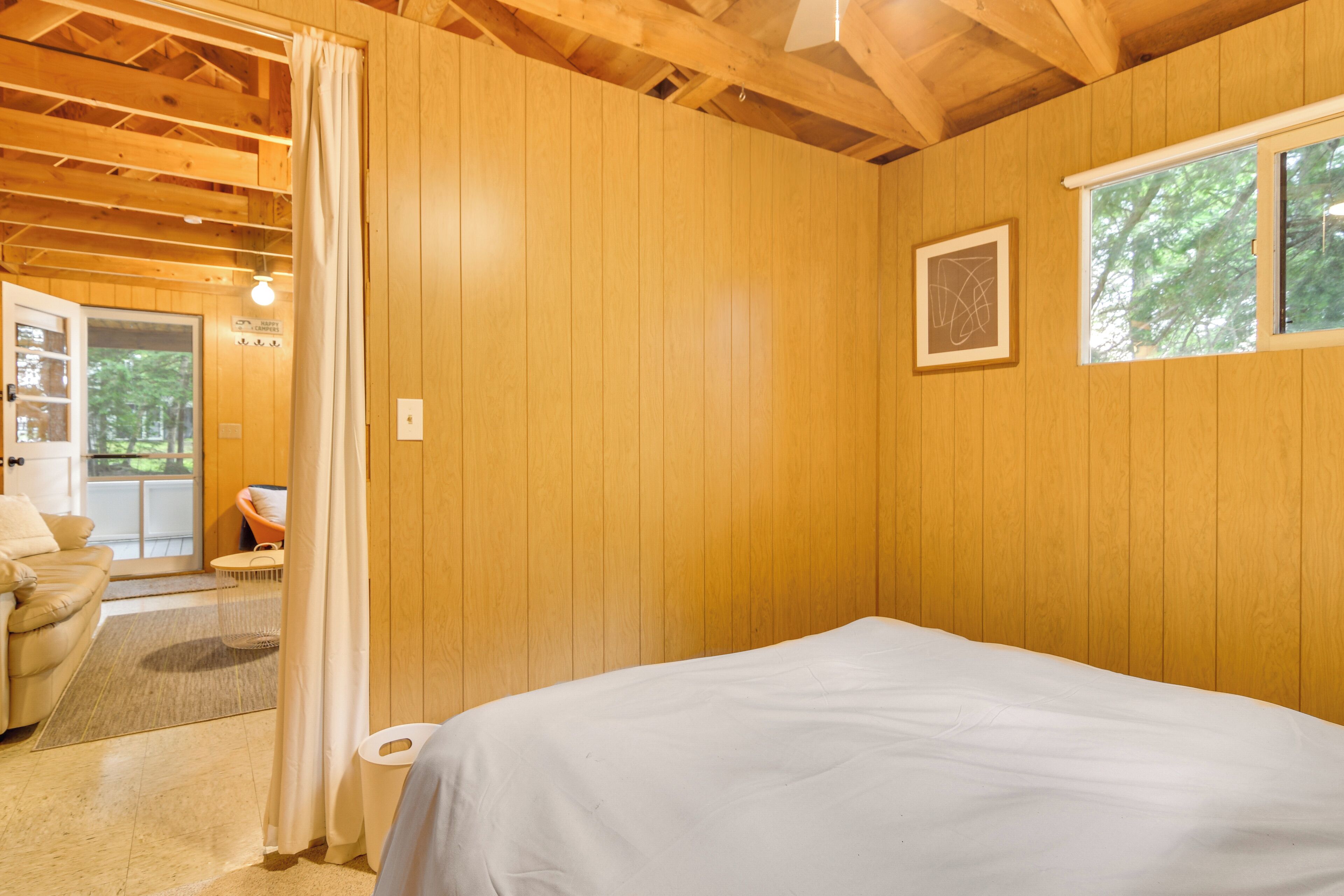 2 habitaciones, acceso a internet y ropa de cama 