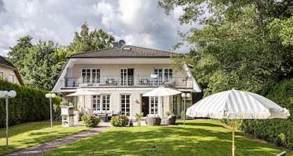 Exklusive Traumvilla mit privater Terrasse, WLAN und Klimaanlage