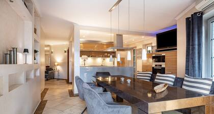 Exklusive Traumvilla mit privater Terrasse, WLAN und Klimaanlage