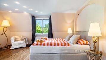4 Schlafzimmer, Bügeleisen/Bügelbrett, kostenloses WLAN, Bettwäsche