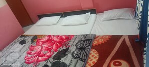 Free WiFi, bed sheets - Goroomgo Hotel Nain Karan Uttarkashi (Bhatwari)