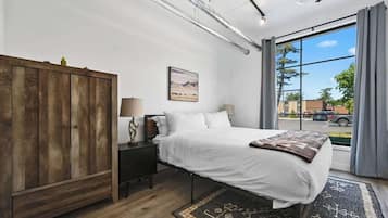 1 slaapkamer, een strijkplank/strijkijzer, reisbedje, wifi