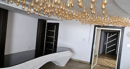 Jhansi Castle Inn
