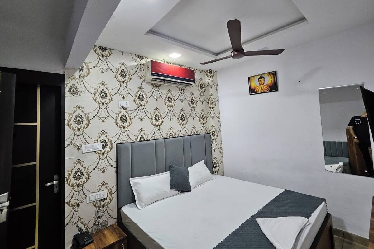 Family Double Room, City View