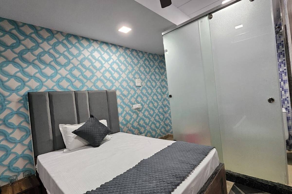 Basic Double Room, City View