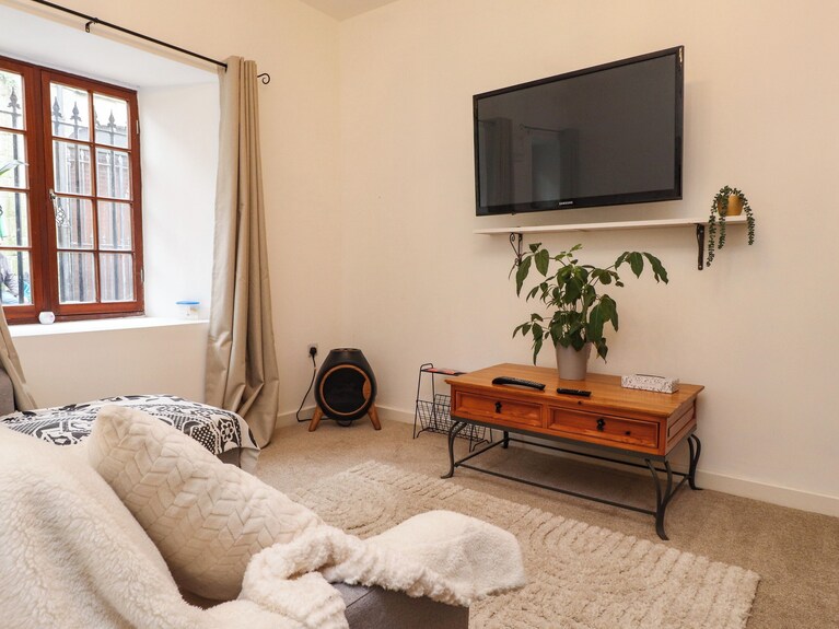 Hole In The Wall, Romantic, Country Holiday Cottage In Caernarfon - Caernarfon