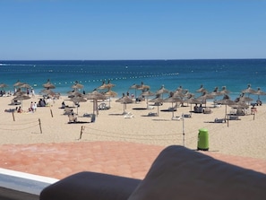 Am Strand, Liegestühle