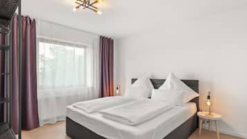 4 Schlafzimmer, BĂŒgeleisen/BĂŒgelbrett, WLAN, BettwĂ€sche