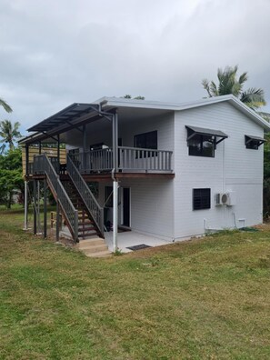 Exterior - Captain's Retreat Cooktown - Crews Quarters (Cooktown)