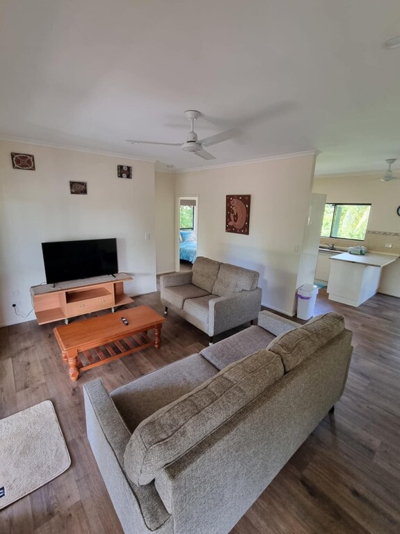 Captain's Retreat, Double Family Sized House, In Middle Of Historic Cooktown. - Cooktown