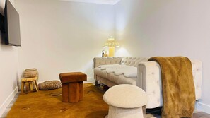 تلفزيون ذكي، كُتُب، مكتبة موسيقى