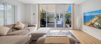 Ettalong Beach - Poolside Luxury. Family, pet friendly property 200m from beach.